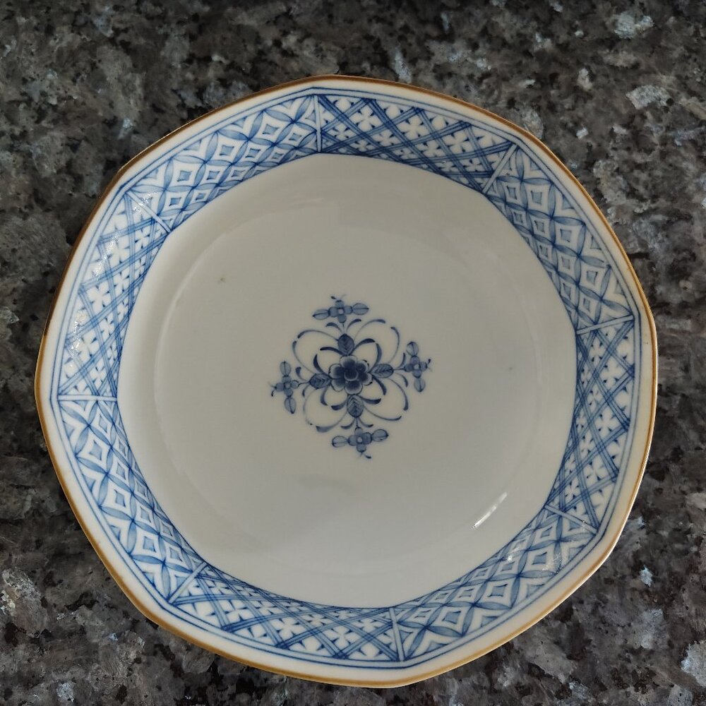 Kiln Palace MCI Japanese Decorative 8-Sided Bowl Blue/White/Yellow
